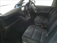 Toyota VOXY лот № 2276 оценка 3.5  с аукциона в Японии 2