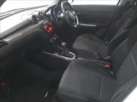 Suzuki SWIFT лот № 2274 оценка 5  с аукциона в Японии 2