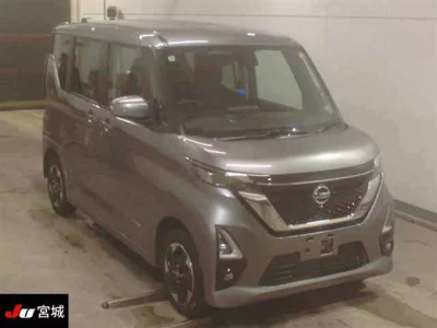 Nissan ROOX  с аукциона в Японии