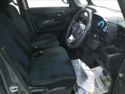 Nissan ROOX  с аукциона в Японии