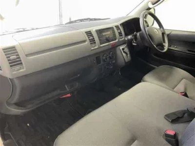 Toyota HIACE VAN  с аукциона в Японии