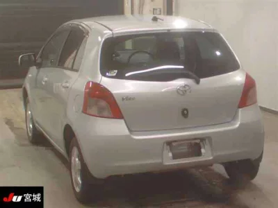 Toyota VITZ  с аукциона в Японии