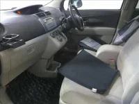 Toyota PASSO SETTE лот № 5111 оценка 3  с аукциона в Японии 2