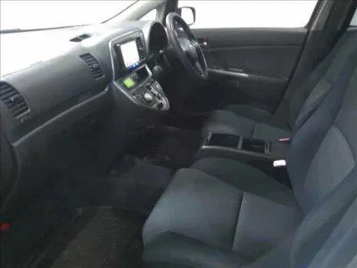 Toyota WISH  с аукциона в Японии