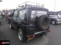Suzuki JIMNY лот № 5135 оценка R  с аукциона в Японии 1