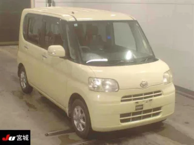 Daihatsu TANTO  с аукциона в Японии