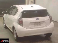 Toyota AQUA лот № 2317 оценка 3.5  с аукциона в Японии 1