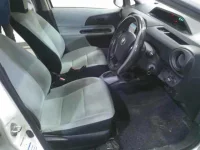 Toyota AQUA лот № 2317 оценка 3.5  с аукциона в Японии 3