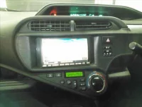 Toyota AQUA лот № 2317 оценка 3.5  с аукциона в Японии 4