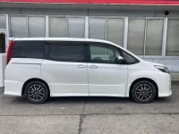 Toyota NOAH лот № 3087 оценка 3.5  с аукциона в Японии 2