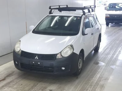 Mitsubishi LANCER VAN
