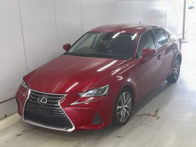 Lexus IS