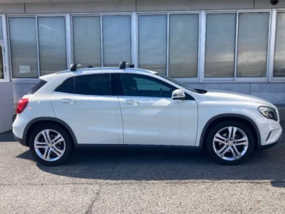 Mercedes-Benz GLA CLASS