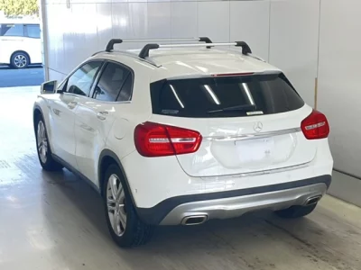 Mercedes-Benz GLA CLASS