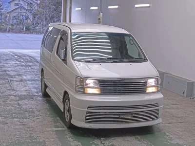 Nissan ELGRAND  с аукциона в Японии