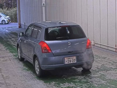 Suzuki SWIFT  с аукциона в Японии