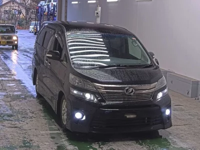 Toyota VELLFIRE  с аукциона в Японии