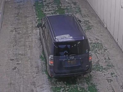 Toyota VOXY  с аукциона в Японии