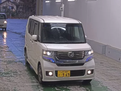 Honda N BOX  с аукциона в Японии