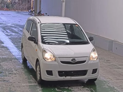 Daihatsu MIRA  с аукциона в Японии
