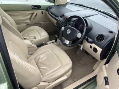 Volkswagen NEW BEETLE