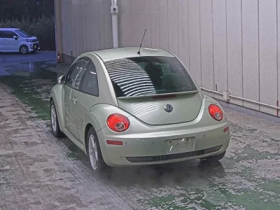 Volkswagen NEW BEETLE
