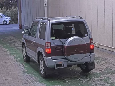 Mitsubishi PAJERO MINI