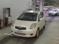 Toyota VITZ лот № 102 оценка 3  с аукциона в Японии 3