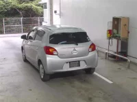 Mitsubishi MIRAGE лот № 1044 оценка 3  с аукциона в Японии 1