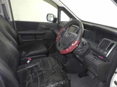 Honda STEP WAGON  с аукциона в Японии