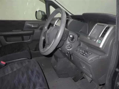 Honda STEP WAGON  с аукциона в Японии