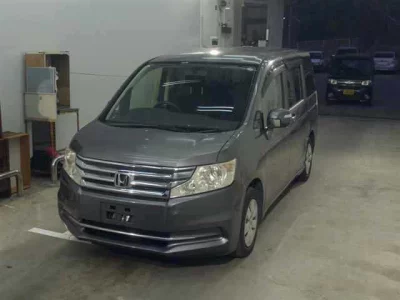 Honda STEP WAGON  с аукциона в Японии