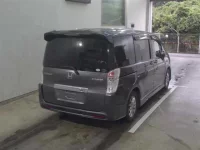 Honda STEP WAGON лот № 1092 оценка 3  с аукциона в Японии 4