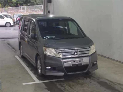 Honda STEP WAGON  с аукциона в Японии