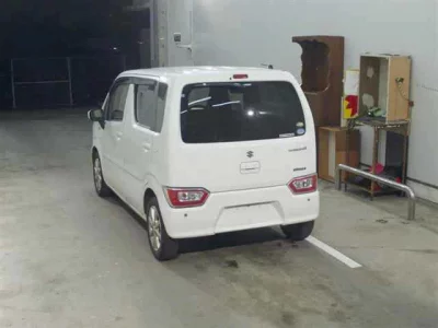 Suzuki WAGON R  с аукциона в Японии