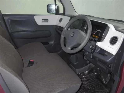 Suzuki MRWAGON  с аукциона в Японии