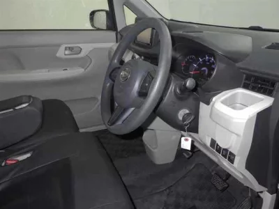 Daihatsu MOVE  с аукциона в Японии