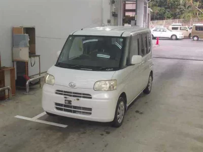 Daihatsu TANTO  с аукциона в Японии