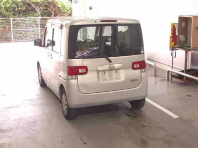 Daihatsu TANTO  с аукциона в Японии