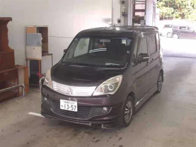Mitsubishi DELICA D2