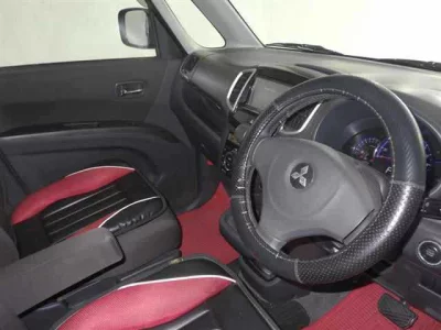 Mitsubishi DELICA D2