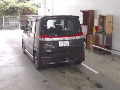 Mitsubishi DELICA D2
