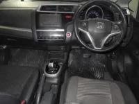 Honda FIT лот № 204 оценка R  с аукциона в Японии 5