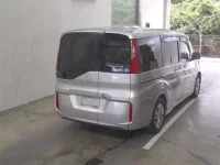 Honda STEP WAGON лот № 255 оценка 3.5  с аукциона в Японии 4