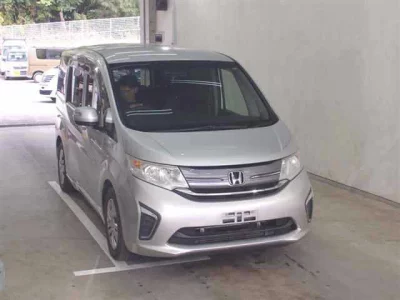 Honda STEP WAGON  с аукциона в Японии