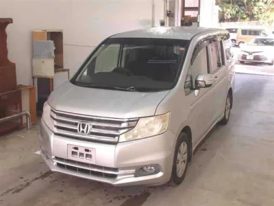 Honda STEP WAGON  с аукциона в Японии