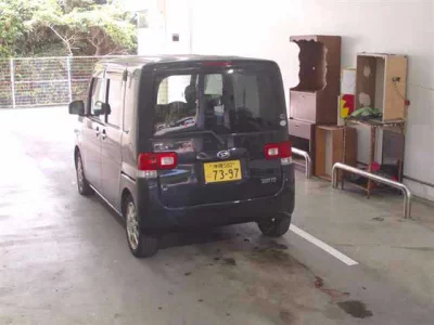 Daihatsu TANTO  с аукциона в Японии