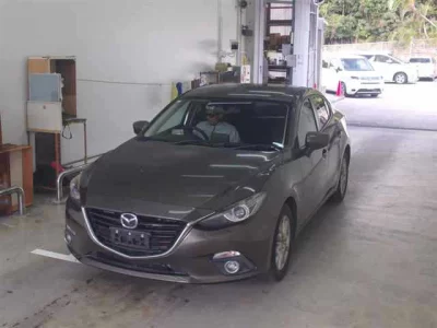 Mazda AXELA  с аукциона в Японии