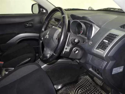 Mitsubishi OUTLANDER  с аукциона в Японии