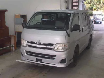Toyota HIACE VAN  с аукциона в Японии